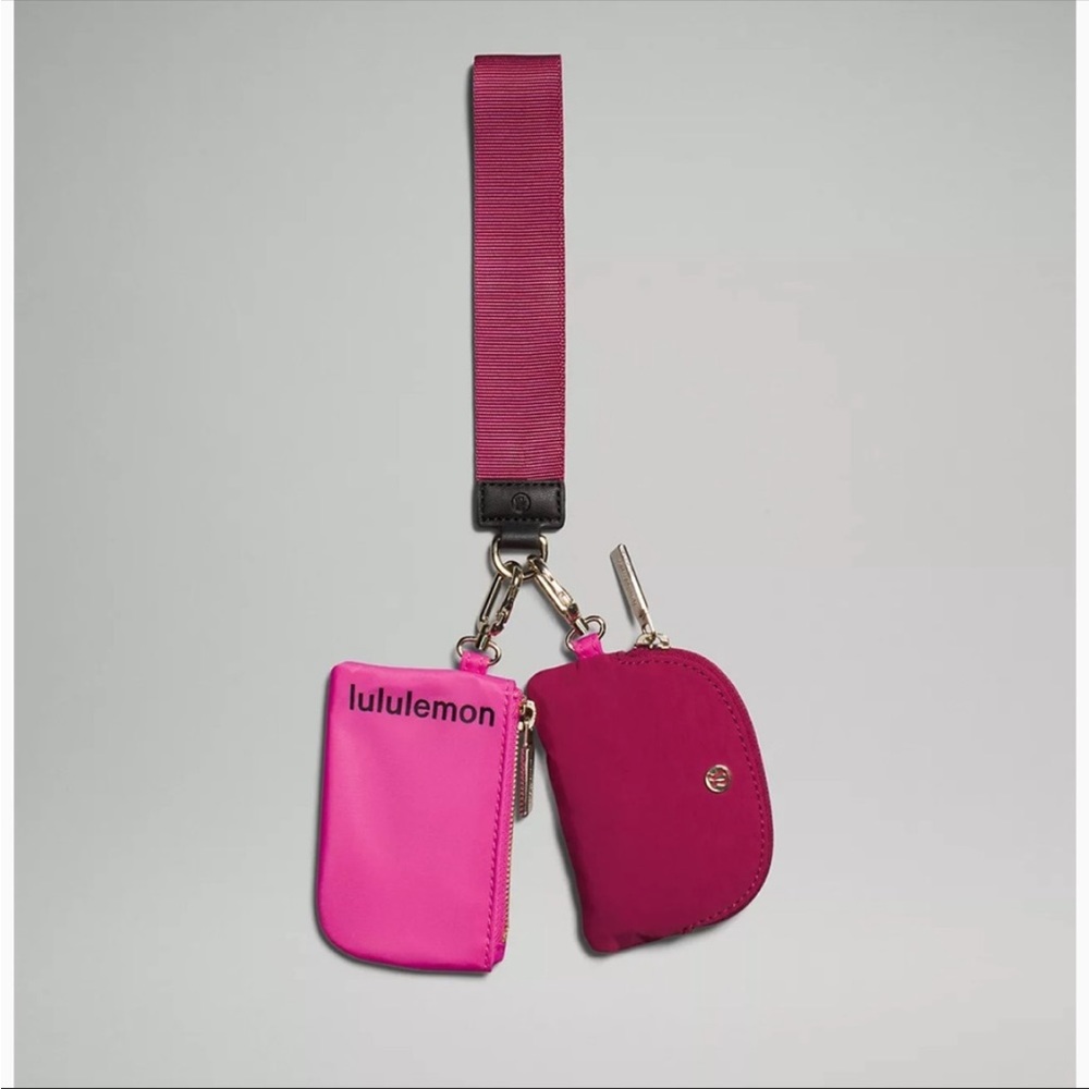 NEW LULULEMON Dual Pouch Wristlet - Picture 1 of 15